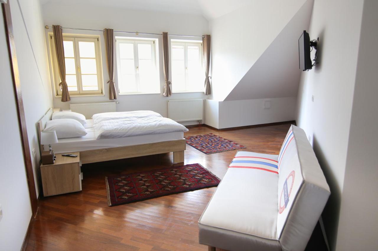 לובליאנה Hotel Vila Katrca מראה חיצוני תמונה